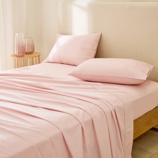 Fresh Pink Sheet Set