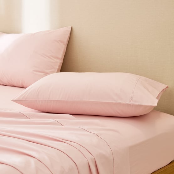 Fresh Pink Sheet Set