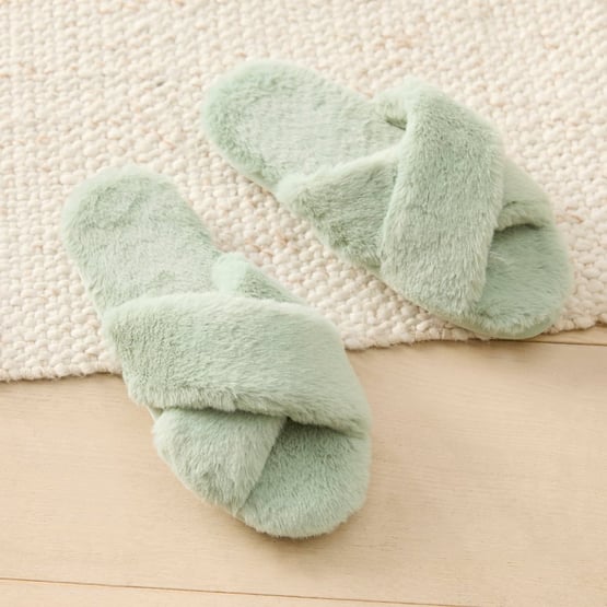 Crossover Seafoam Fur Slippers