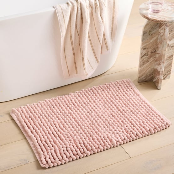 Chunky Bobble Pearl Pink Bath Mat