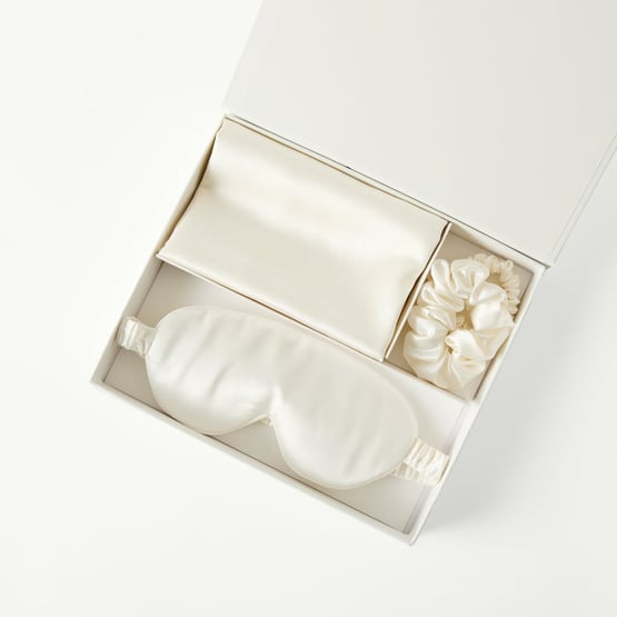 Pure Silk White Gift Set